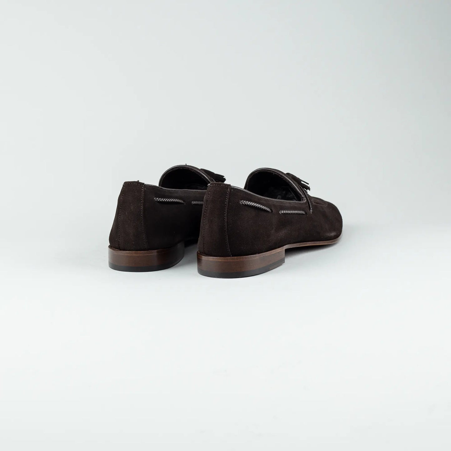 Aruci Tassel Loafer – Feinstes Velourleder Dunkelbraun | Geflochtene Kordel | Handgefertigt in Spanien