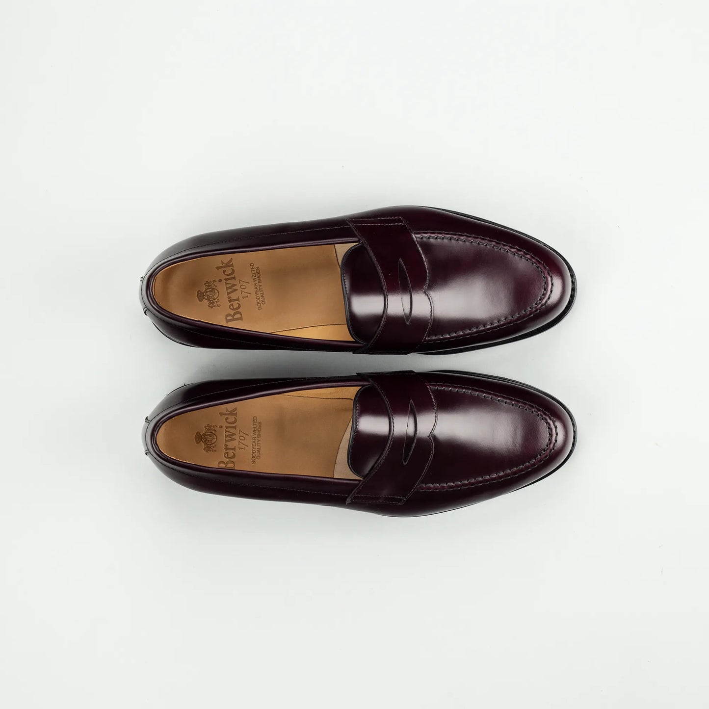BERWICK Loafer Bordeaux – Hochpoliertes Kalbsleder Goodyear Welted