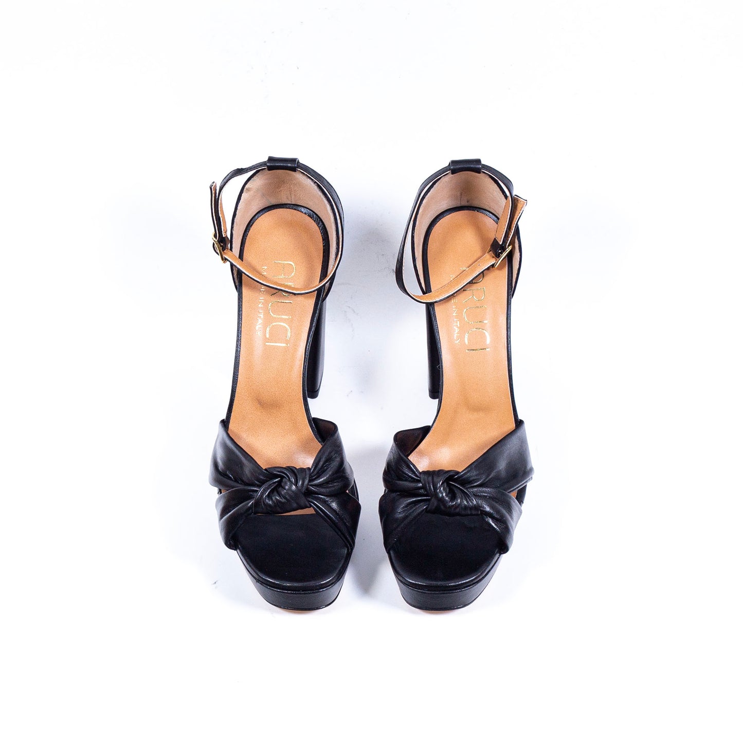 Aruci - Sandalen