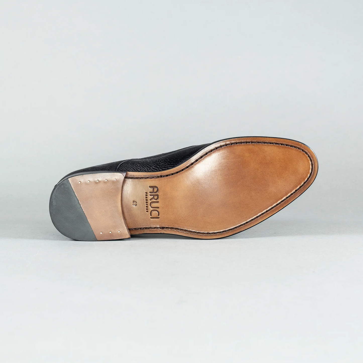 Aruci - Derby Plain