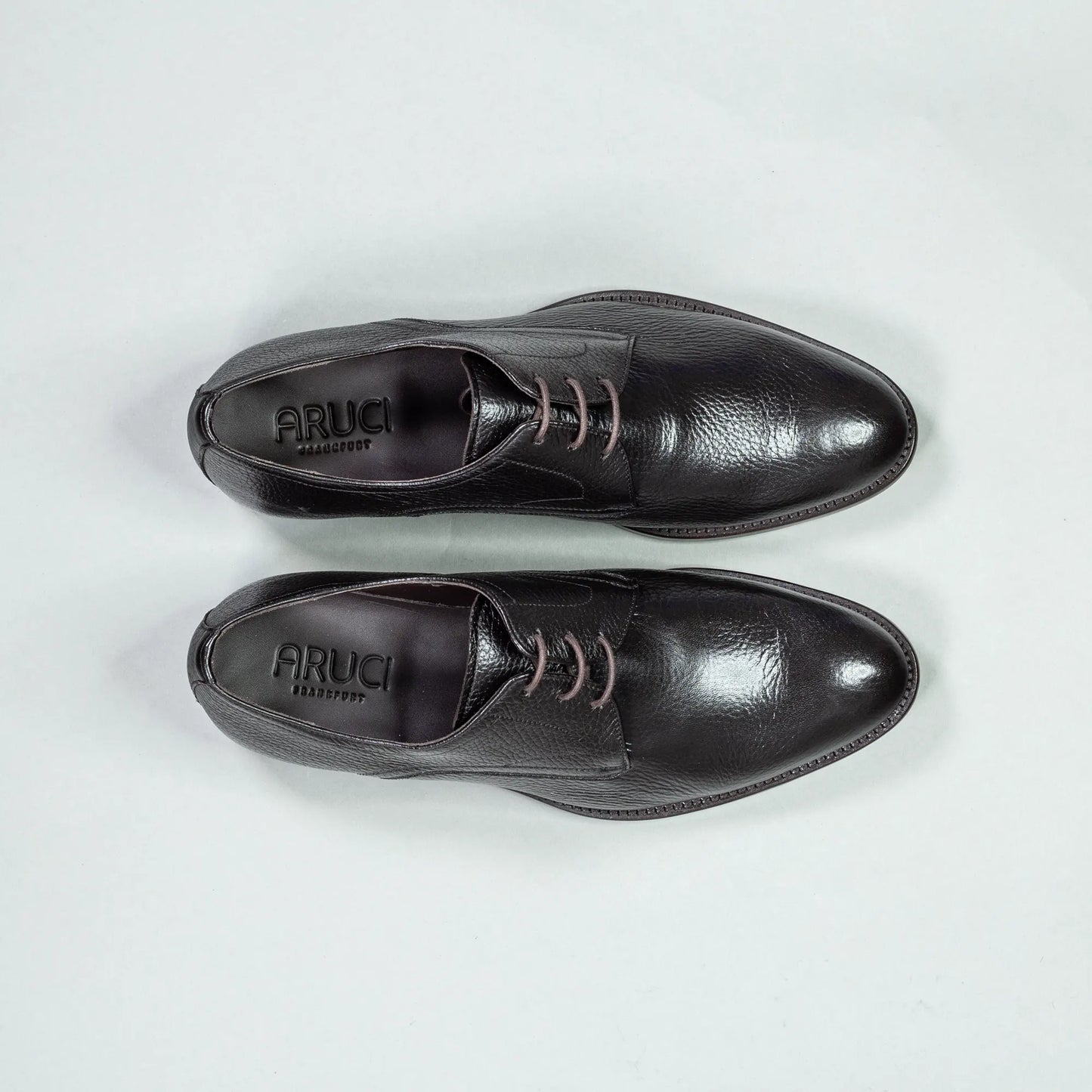 Aruci - Derby Plain