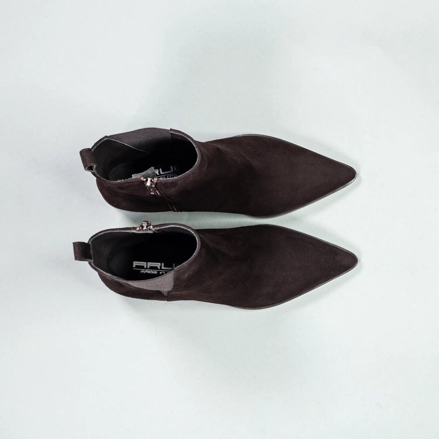 Aruci - Chelsea Boots