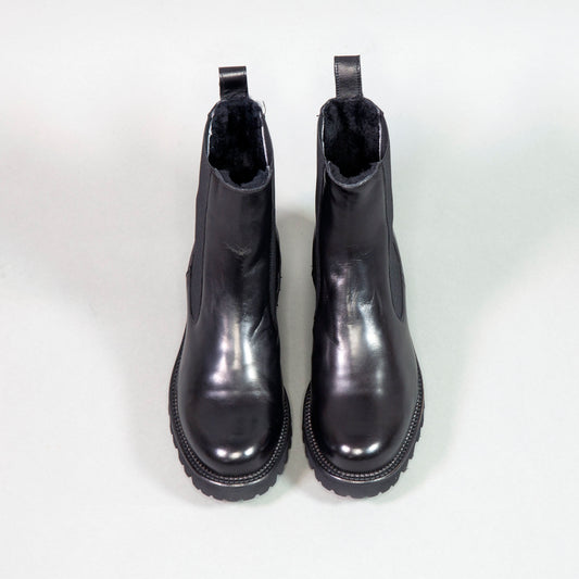 Aruci - Chelsea Boot (Lammfell)