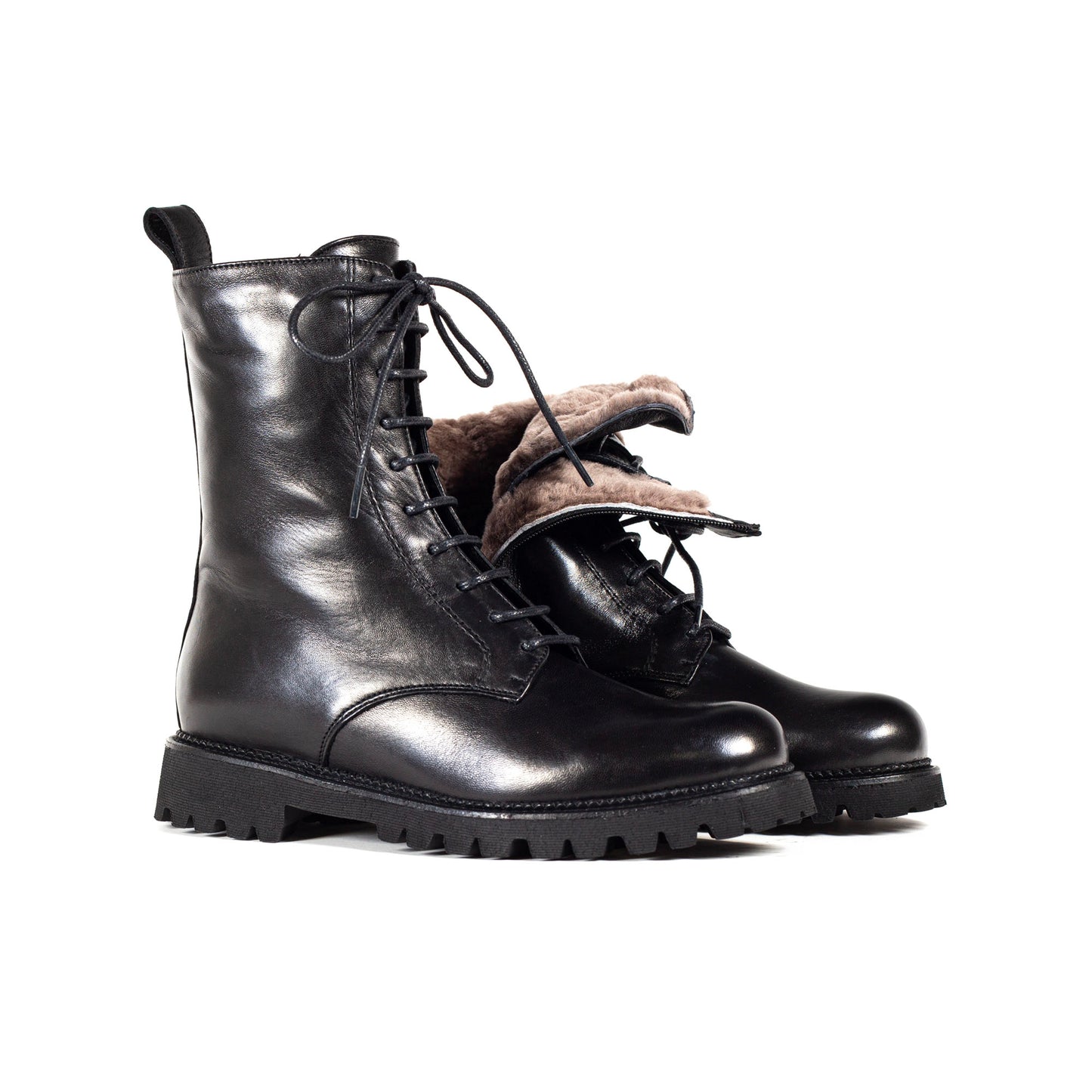 Aruci - Boot (Lammfell Futter)