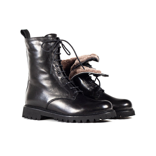 Aruci - Boot (Lammfell Futter)