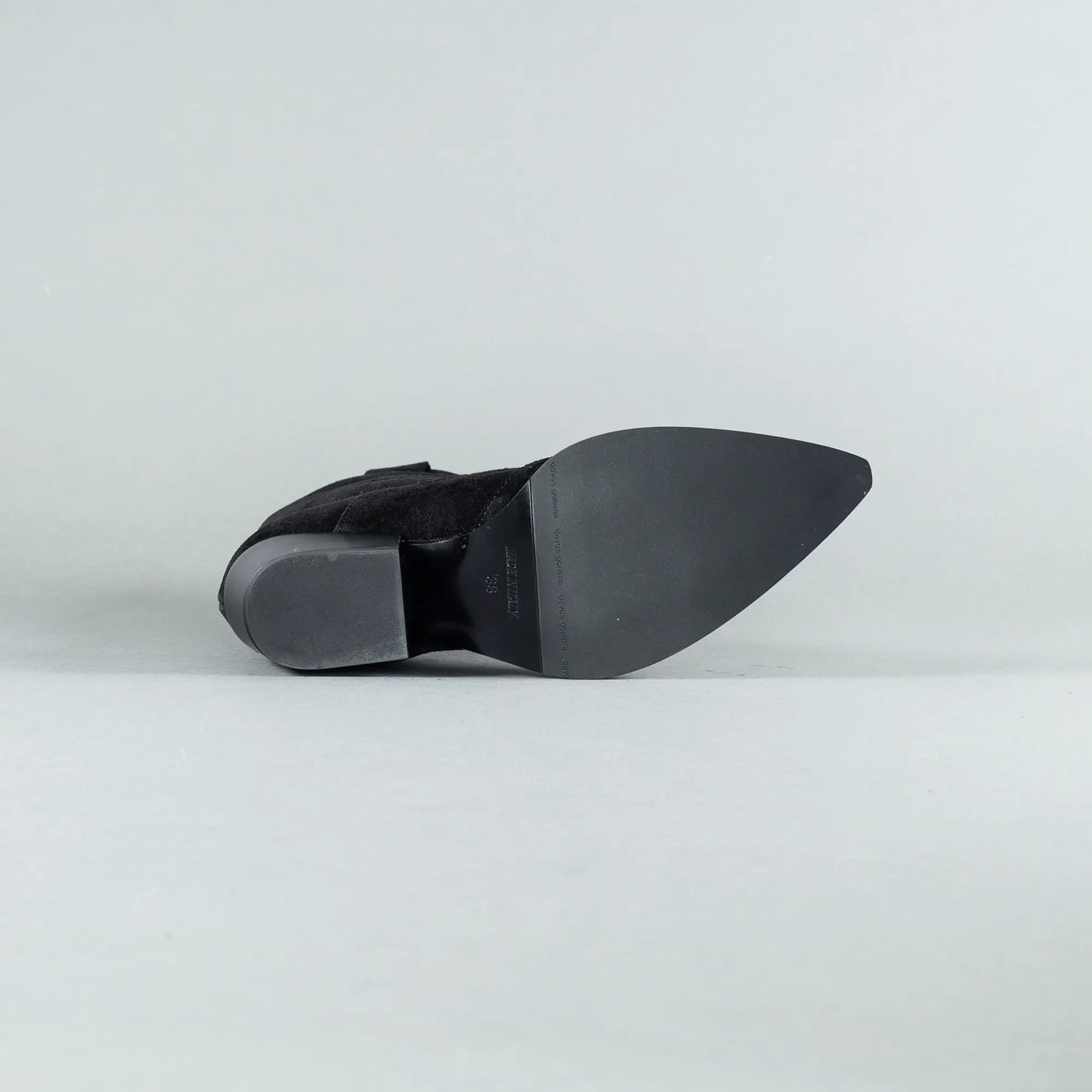 Aruci - Western Boot