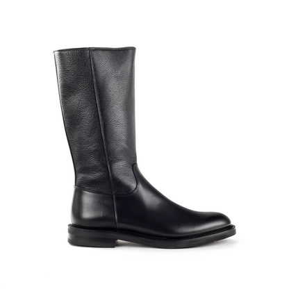 Aruci - Boot (Lammfell)