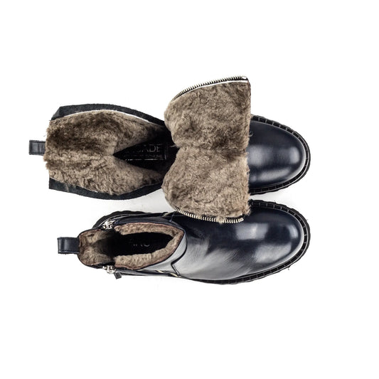 Aruci - Boot (Lammfell Futter)