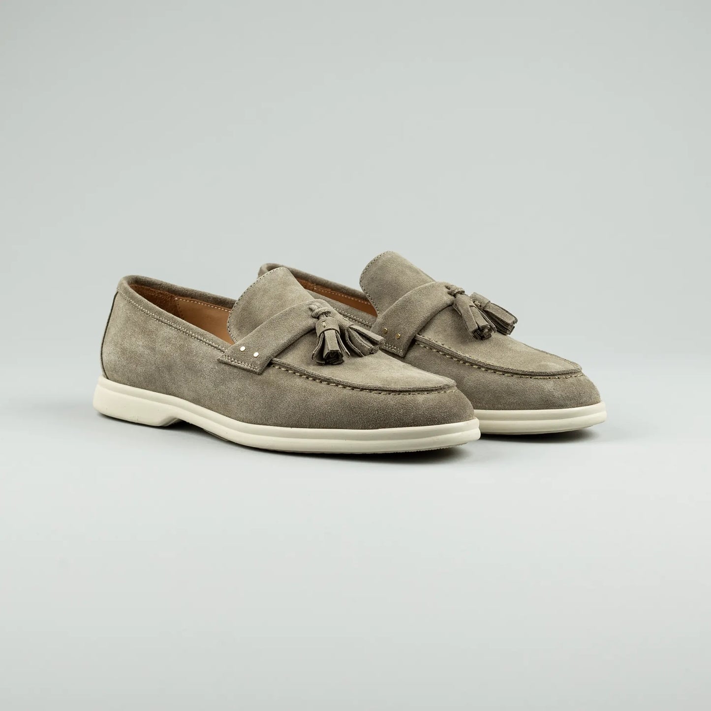 Aruci - Tassel Loafer