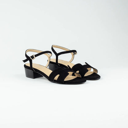 Aruci Sandalen – Velourleder Schwarz | Handgefertigt in Italien