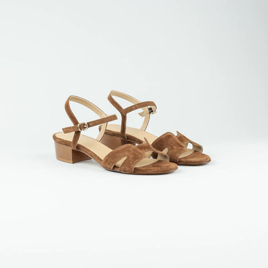 Aruci Sandalen – Velourleder Cognac Braun | Handgefertigt in Italien
