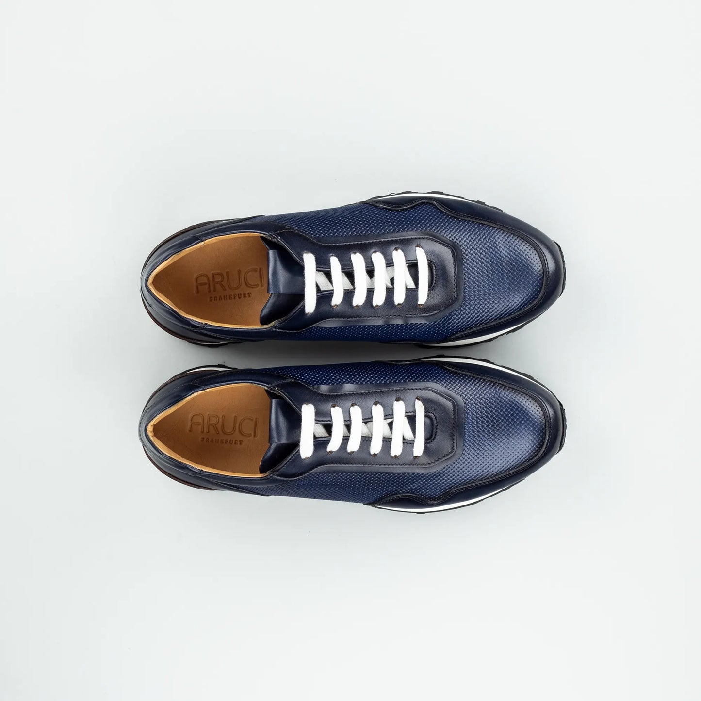 Aruci Sneaker Runner