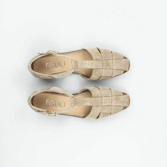 Aruci Sandalen – Grob Geflochtenes Velourleder Beige | Handgefertigt in Italien