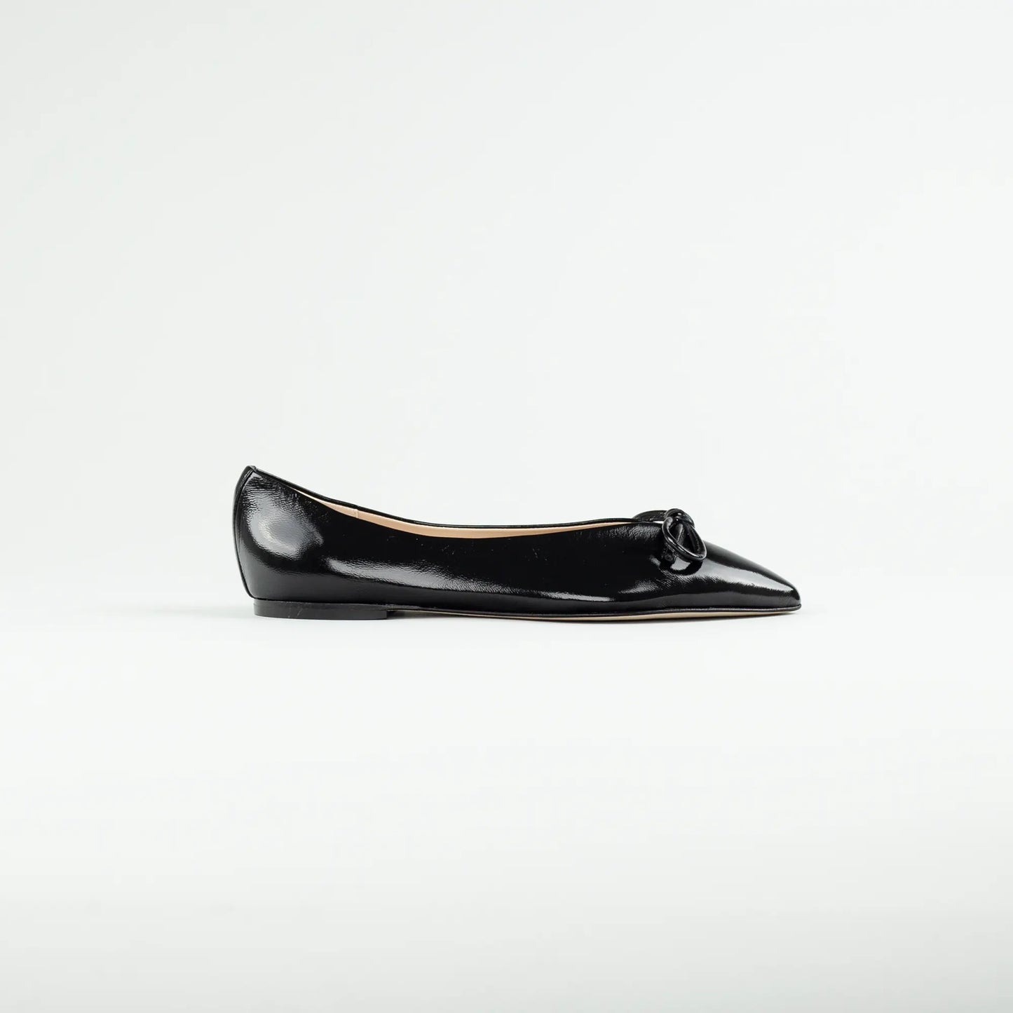 Aruci Ballerina Schwarz glänzendes Kalbsleder mit Lederschleife – Made in Italy