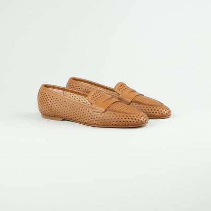 Aruci Penny Loafer – Gelochtes Geprägtes Kalbsleder Cognac-Braun | Handarbeit aus Italien