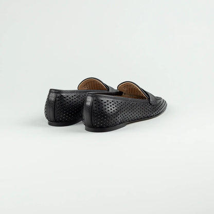 Aruci Penny Loafer – Gelochtes Geprägtes Kalbsleder Schwarz | Handarbeit aus Italien