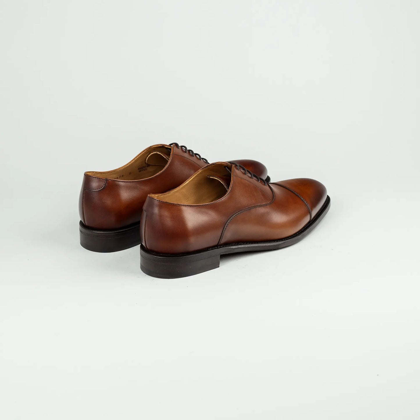 BERWICK Oxford Captoe Cuero – Rahmengenähter Herrenschuh