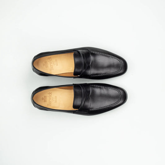 BERWICK Loafer Schwarz – Kalbsleder Blake Verarbeitung | Handmade in Spain | Aruci