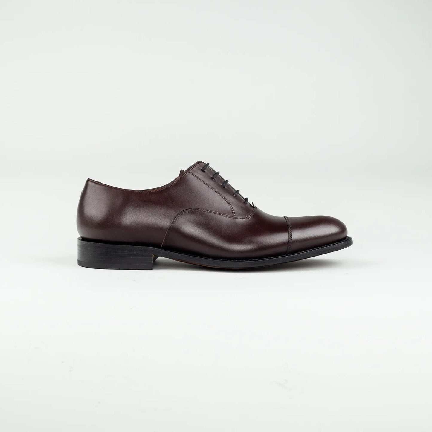 Oxford Capote – Bordeaux Kalbsleder | Goodyear Welted