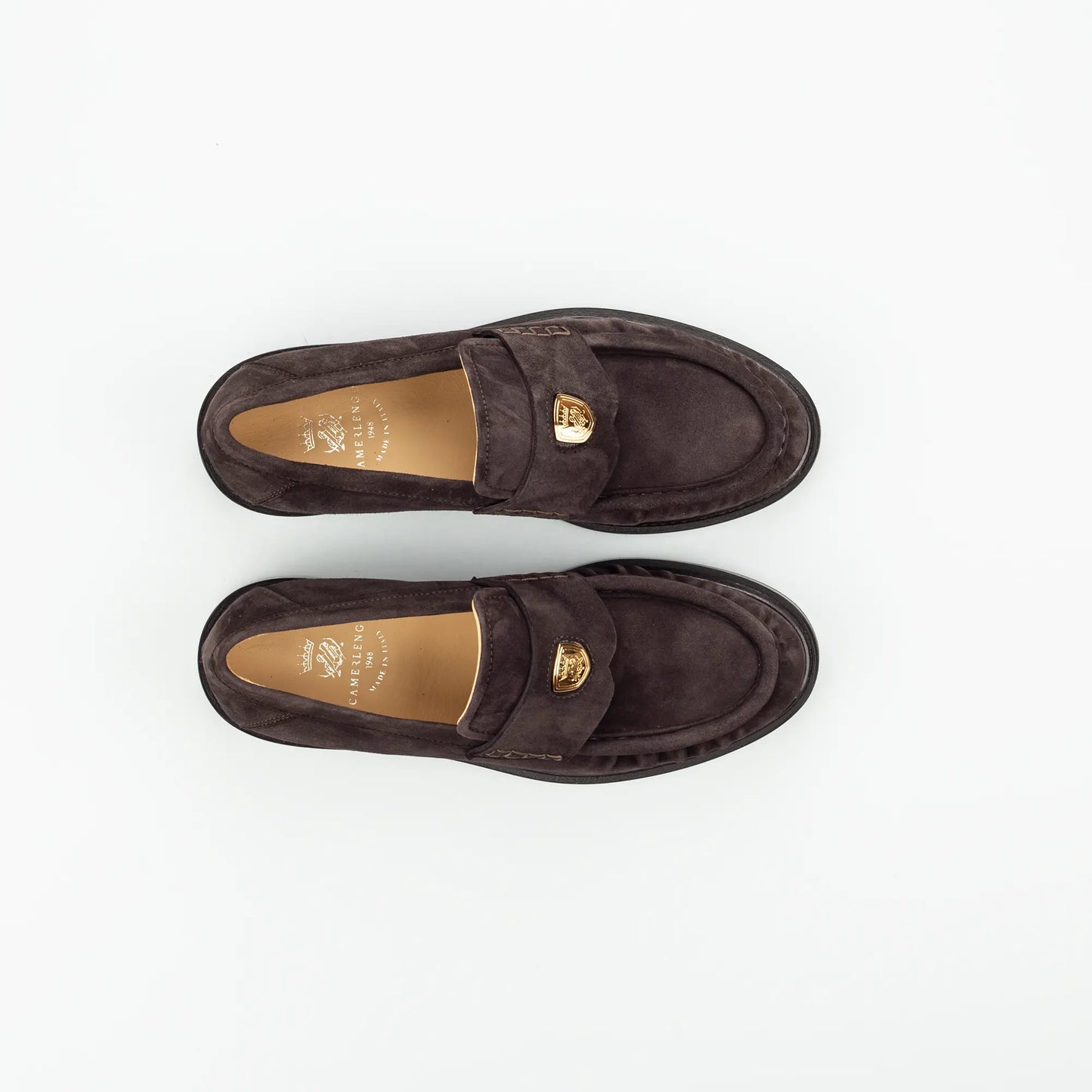 Penny Loafer Camerlengo – Braun Wildleder | Handgenähte Falten & Gold-Detail
