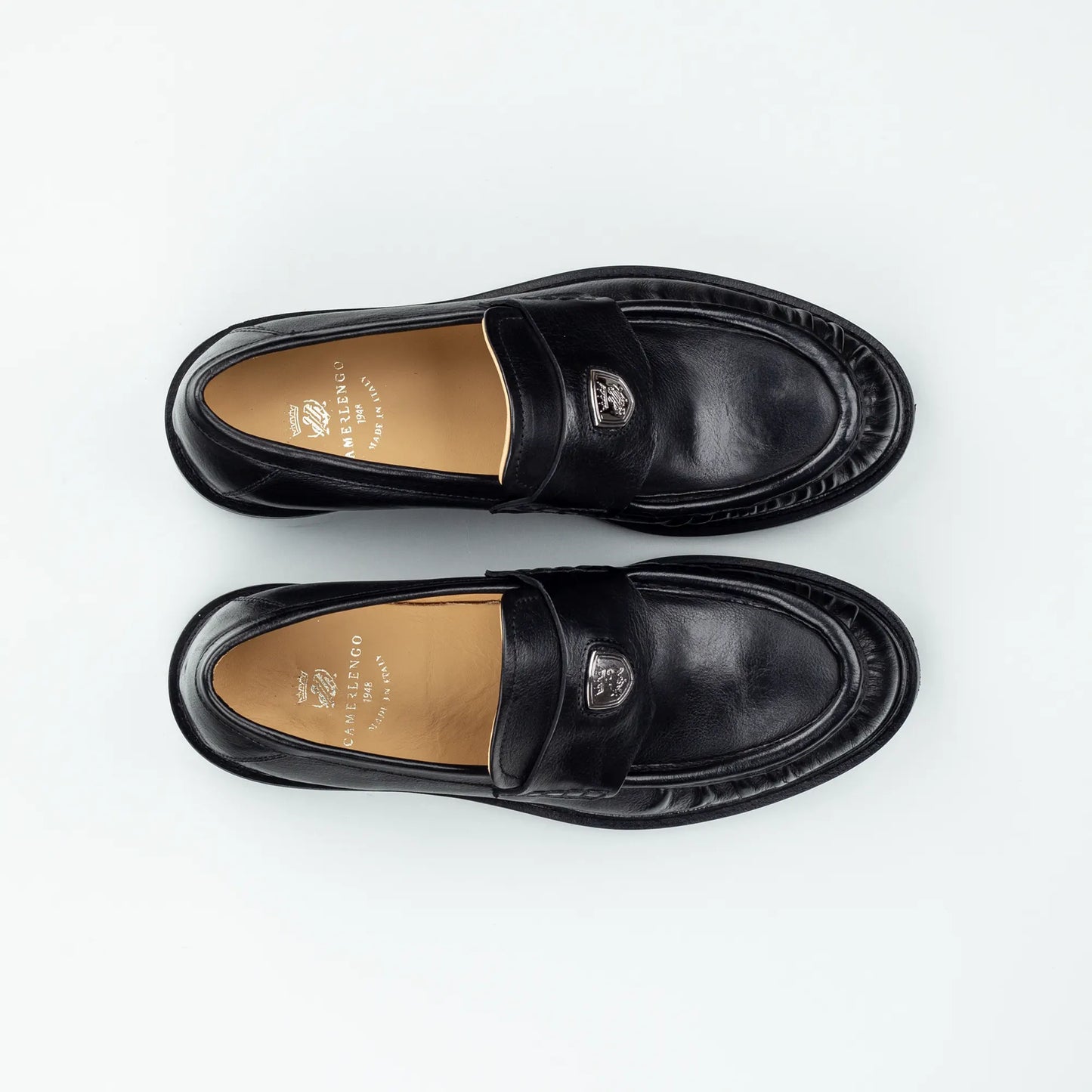 Penny Loafer Camerlengo – Schwarz Kalbsleder | Handgenähte Falten & Silber-Detail