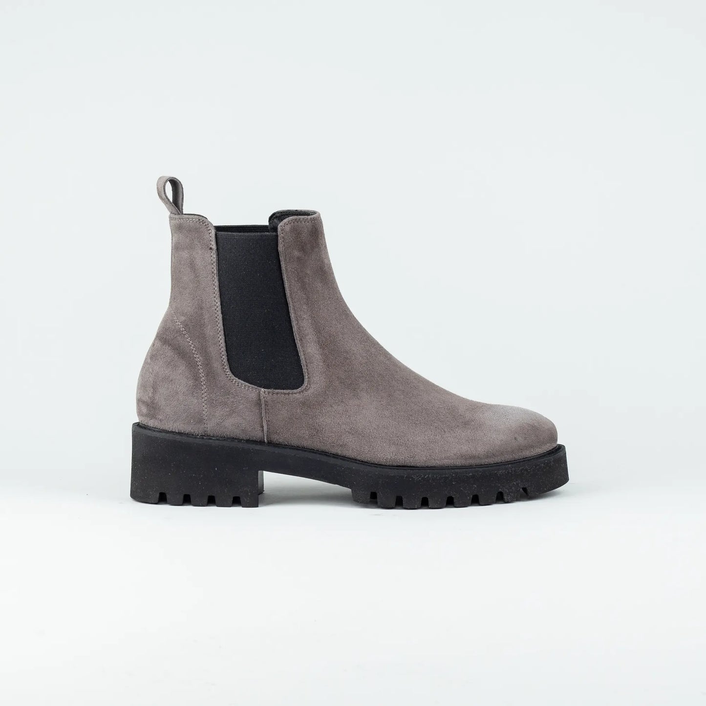 Aruci – Chelsea Boot Wildleder Taupe | Sacchetto | Handmade Italy