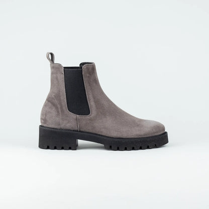 Aruci – Chelsea Boot Wildleder Taupe | Sacchetto | Handmade Italy