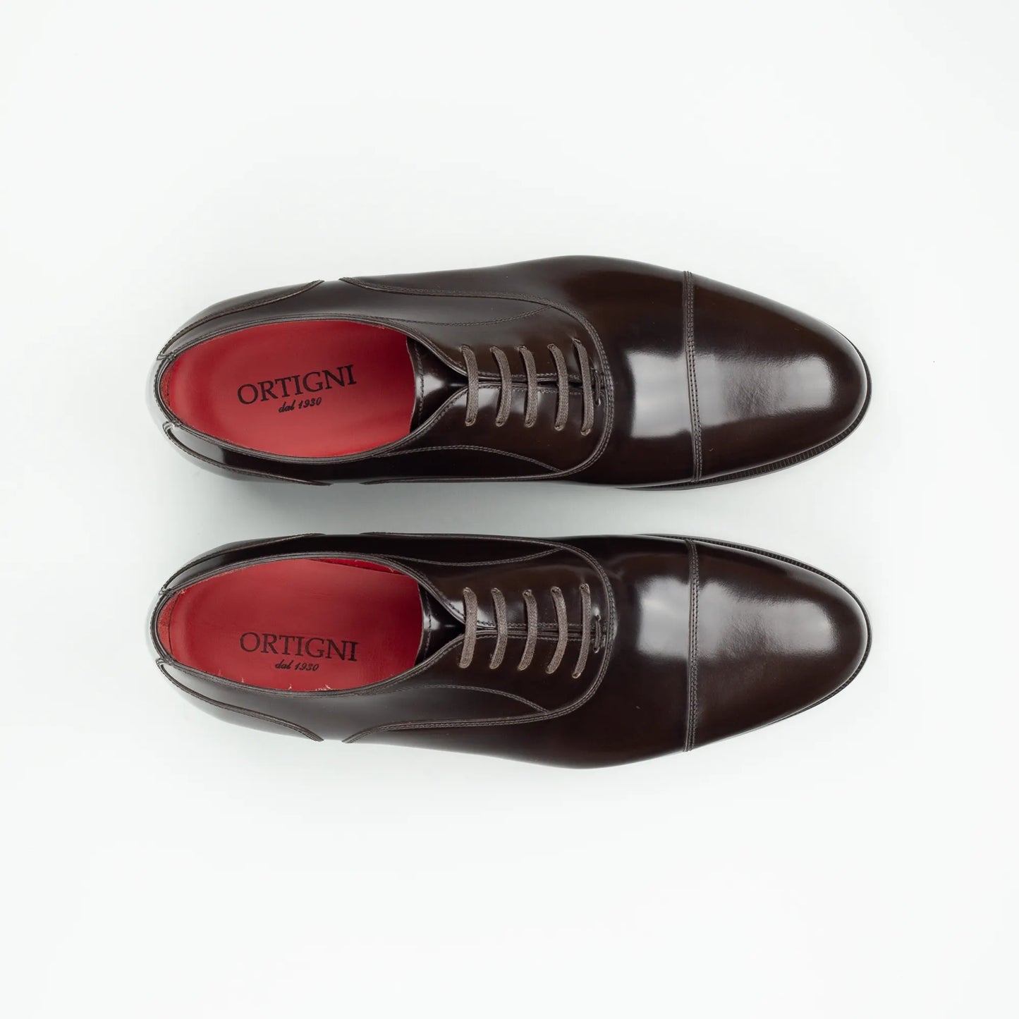 Ortigni – Oxford Captoe Dunkelbraun Kalbsleder | Rotes Lederfutter & Ledersohle | Handmade Toskana