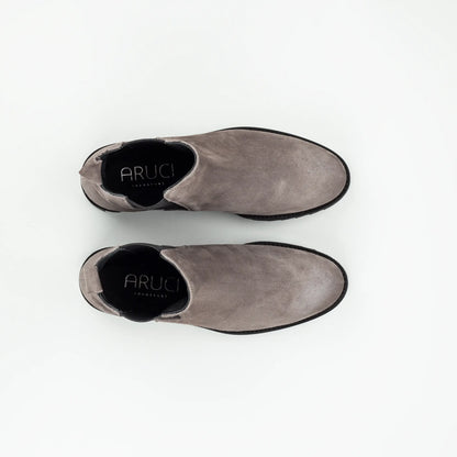 Aruci – Chelsea Boot Wildleder Taupe | Sacchetto | Handmade Italy