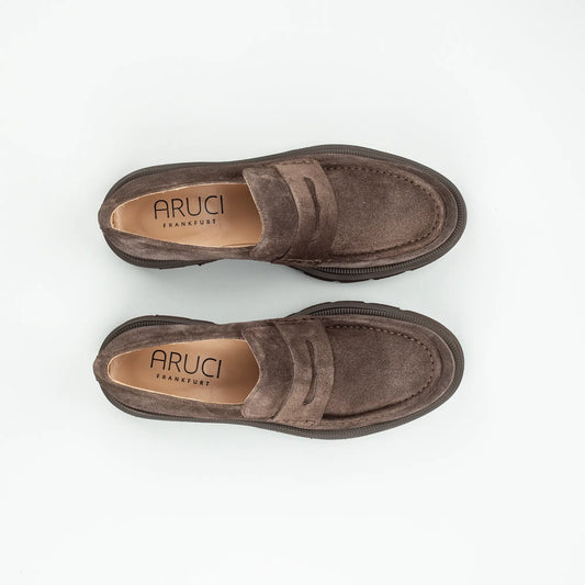 Aruci – Loafer Velourleder Braun | Modische Form | Flexible Gummisohle | Handmade Italy