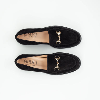 Aruci – Loafer Velourleder Schwarz | Horsebit-Schnalle Gold | Handmade Italy
