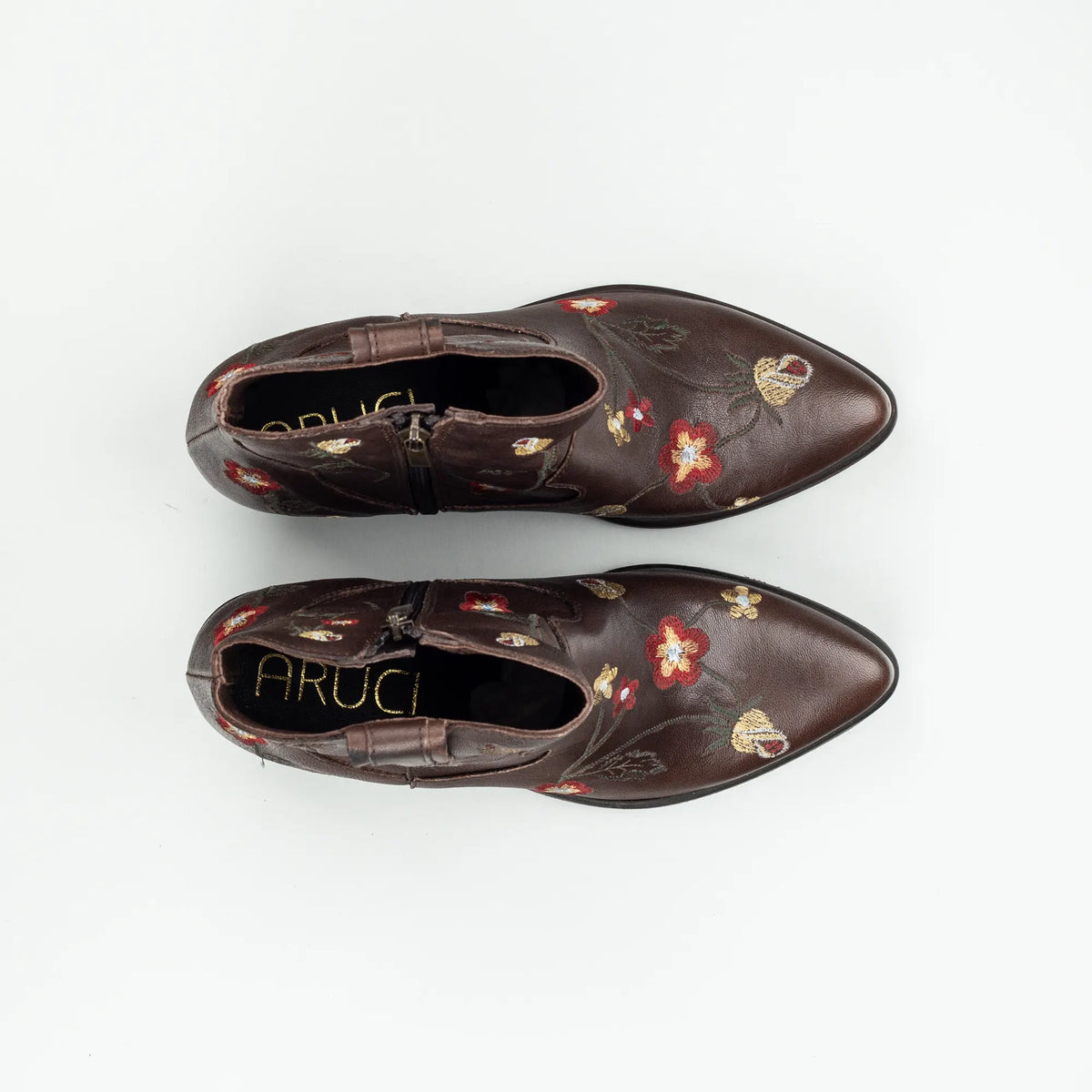 Aruci – Western Ankle Boot Braun | Blumenstickerei | Handmade Italy
