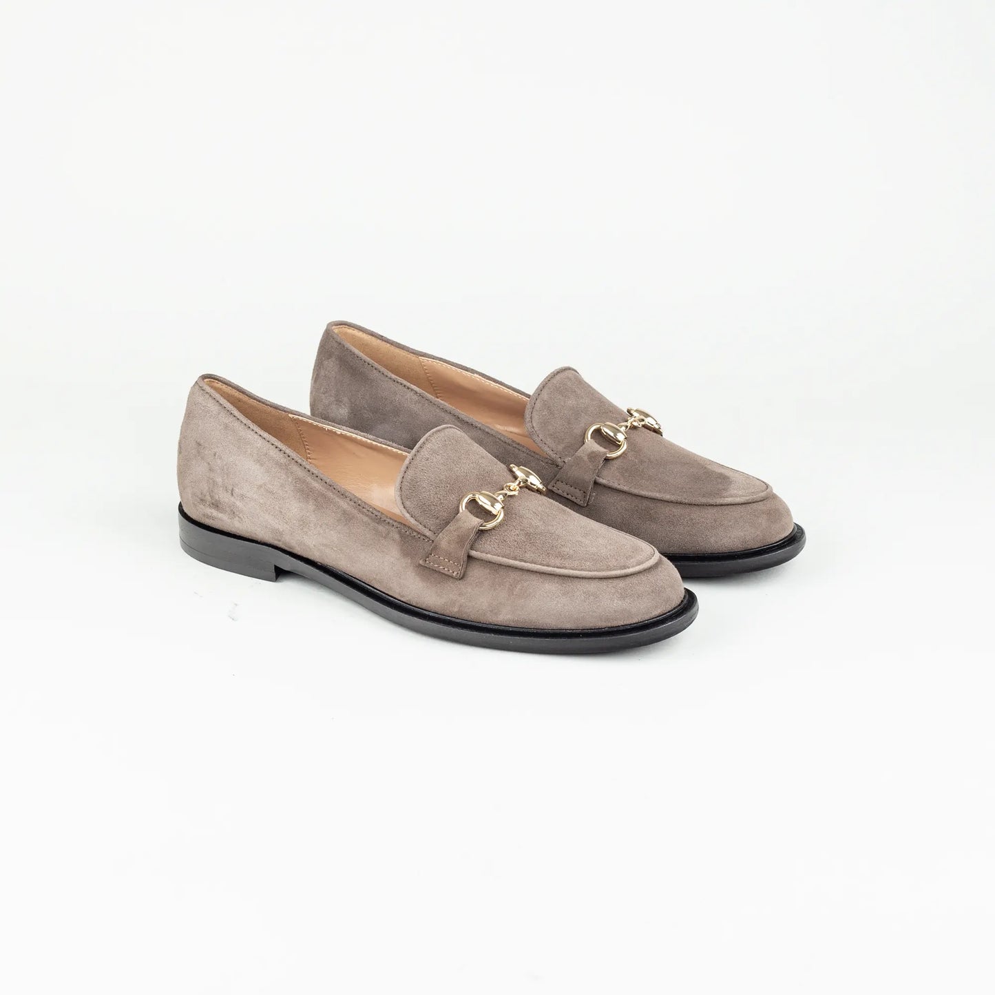 Aruci – Loafer Velourleder Taupe | Horsebit-Schnalle Gold | Handmade Italy