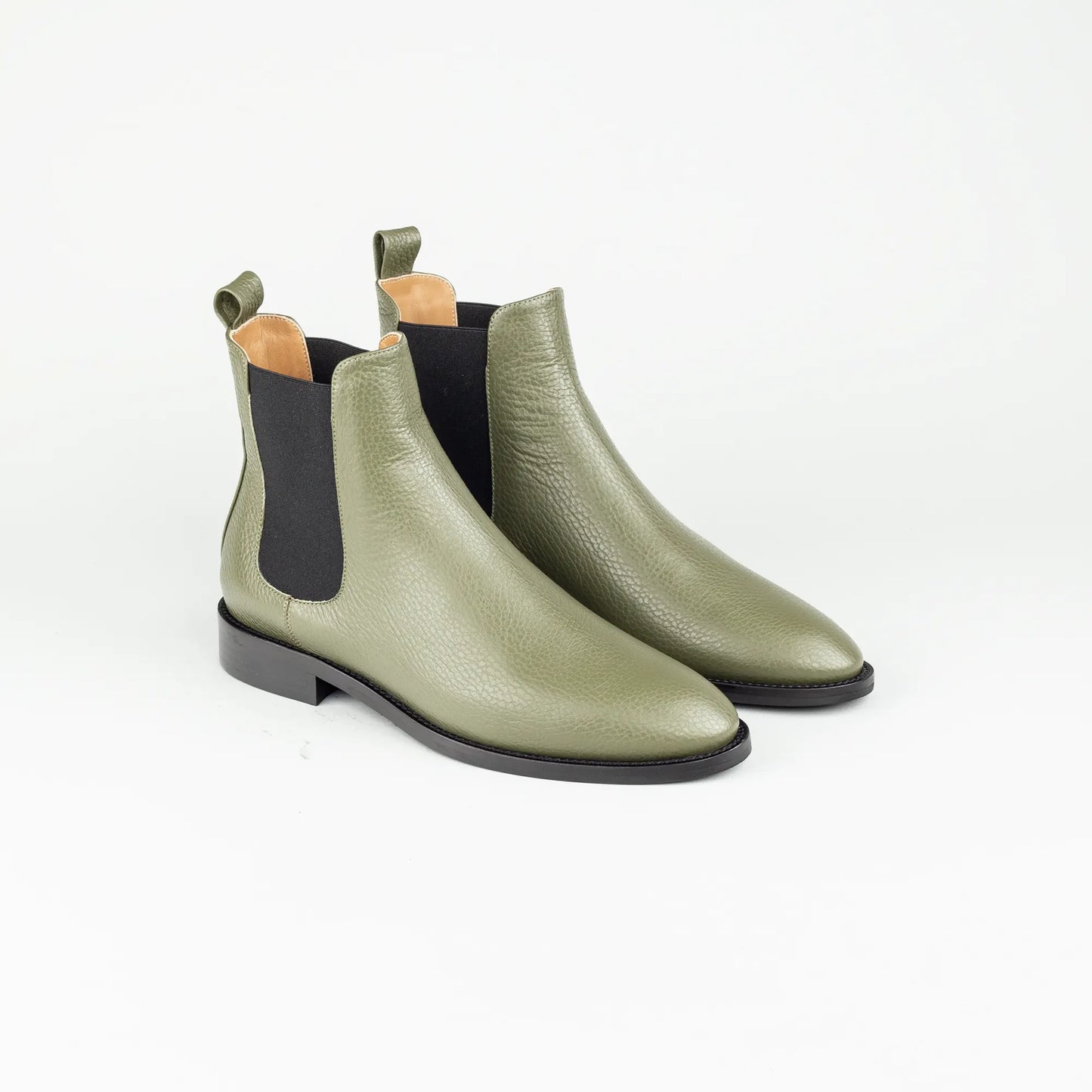 Voltan – Chelsea Boot Geprägtes Kalbsleder Grün | Handmade Italy | Premium Damenschuh