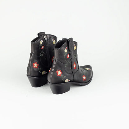 Aruci – Western Ankle Boot Schwarz | Blumenstickerei | Handmade Italy