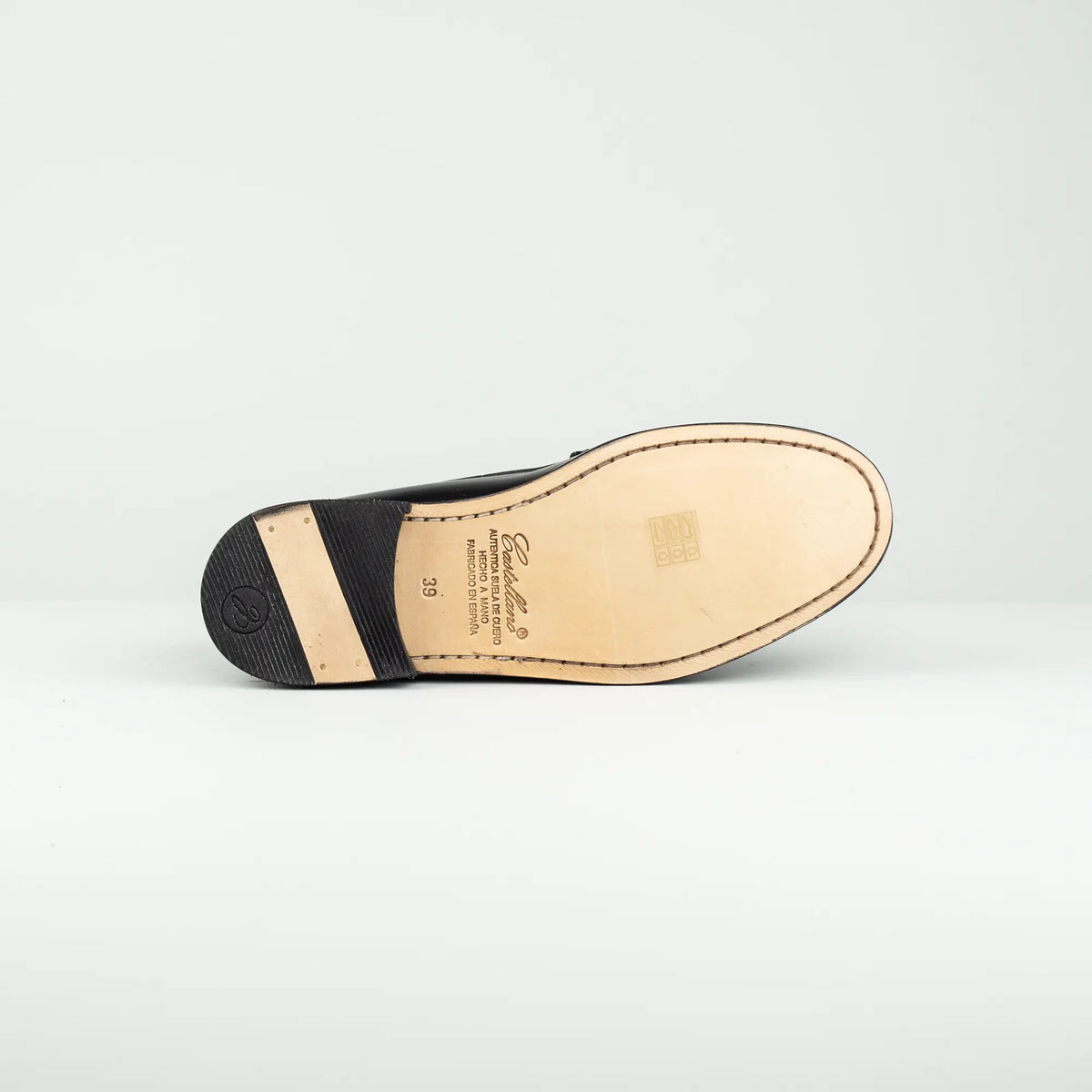 Castellano | Penny Loafer Damen Schwarz – Handgenähtes Vorderblatt | Handmade in Spain