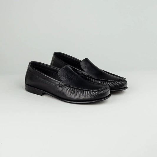Elia Maurizi | Penny Loafer Schwarz – Genähtes Vorderblatt | Handmade in Italy