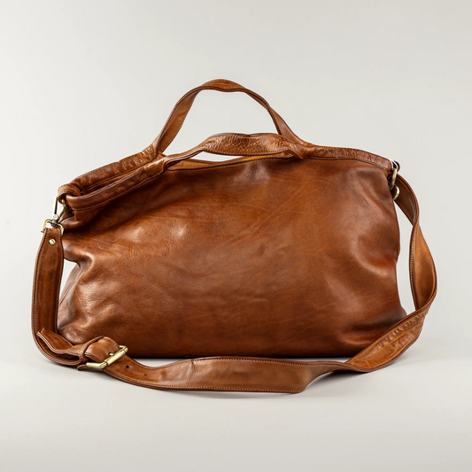 Aruci – Geräumige Damenhandtasche aus weichem Leder in Cognacbraun