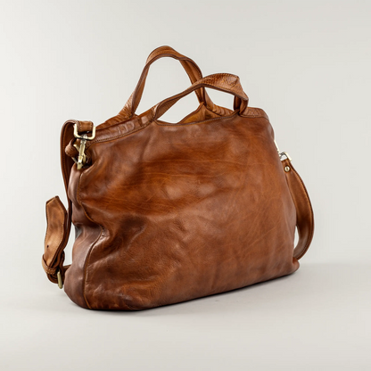 Aruci – Geräumige Damenhandtasche aus weichem Leder in Cognacbraun