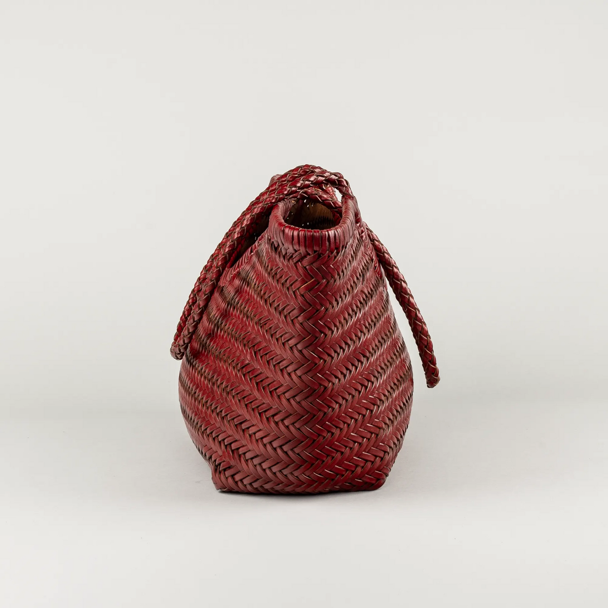 Aruci – Damenhand- und Schultertasche aus rotem geflochtenem Leder