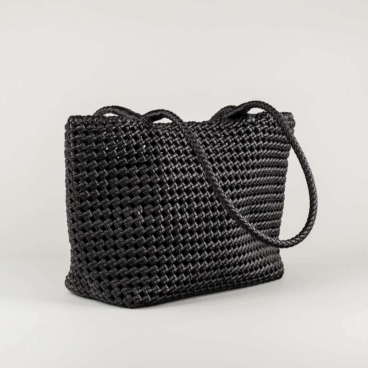 Aruci – Schwarze Shopper-Tasche aus geflochtenem Leder
