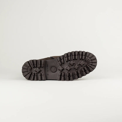 Aruci Lammfell-Boot aus dunkelbraunem Wildleder | Handmade in Italy
