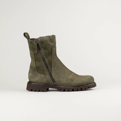 Aruci Lammfell-Boot aus grünem Wildleder | Handmade in Italy