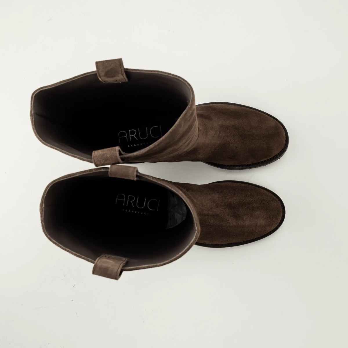 Aruci Schlupfstiefel – Klassisch & modern | Handmade in Italy