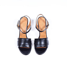 Lade das Bild in den Galerie-Viewer, Aruci - Sandalen
