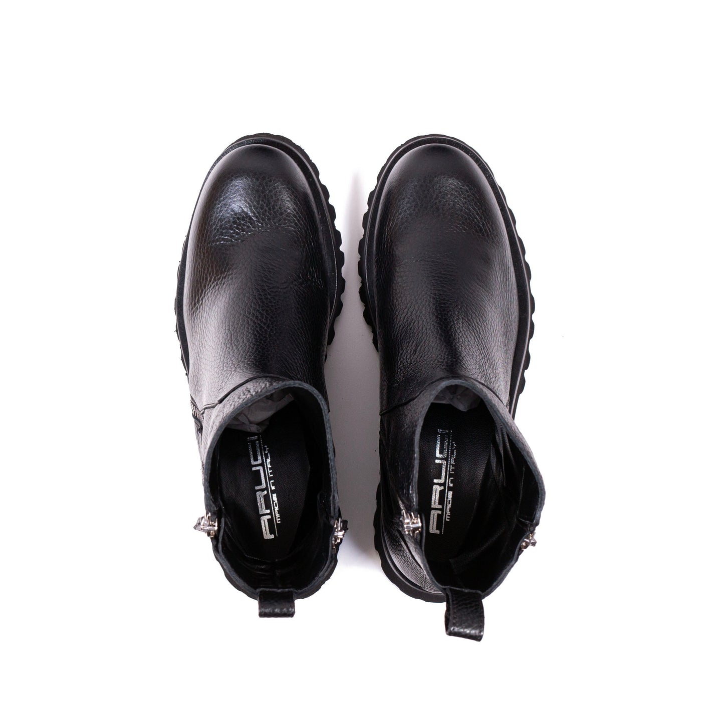 Aruci - Boot
