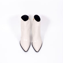 Lade das Bild in den Galerie-Viewer, Aruci - Ankle Boot

