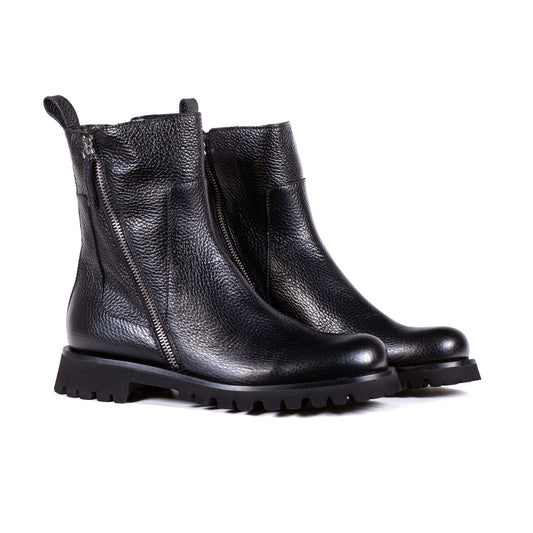 Aruci - Boot