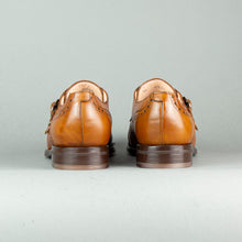 Lade das Bild in den Galerie-Viewer, Aruci - Double Monk
