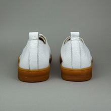 Lade das Bild in den Galerie-Viewer, OPERA v. Antonio Maurizi - Sneaker
